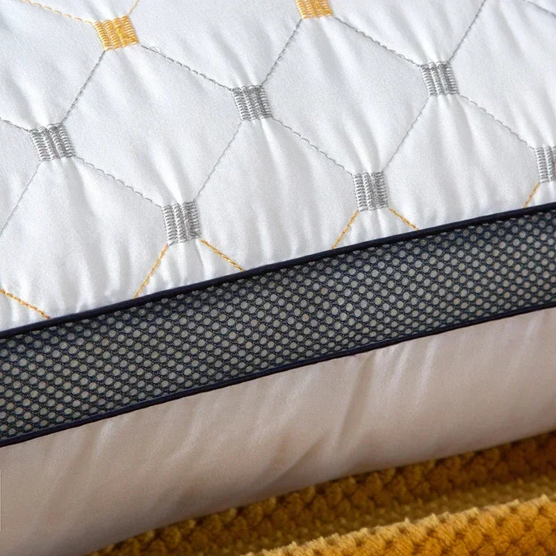 Pillow non-deformable pillow cover and pillow core